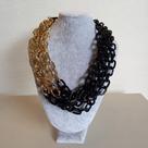 Colar correntes preto e dourado