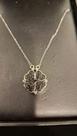 Colar de aço trevo ou 4 corações com zircônias pretas Colar de aço trevo ou 4 corações com zircônias pretas