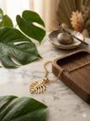Colar Dourado Com Pingente