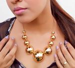 Colar dourado