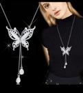 Colar Feminino Borboleta Vazada em Prata 925 com Zircônias Elegante