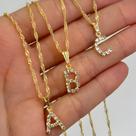 Colar Feminino Letra Inicial Cravejada em Zircônias Personalizado A a Z Banhado a Ouro