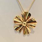 Colar flor orgânica banhado em ouro 18k Colar flor orgânica banhado em ouro 18k