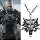 Colar Medalhão The Witcher 3 Pingente Cabeça Lobo Red Eyes