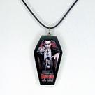 Colar pingente caixão arte classica resinada dracula terror