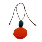 Colar Resina Placa Laranja com Pedra Resinada Verde