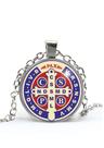 Colar Vade retro Satana Medalha de São Bento VRSNSMV SMQLIVB Unissex