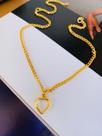 Colares choker banhado a Ouro e Prata com pingente de coração delicado