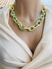 Colares choker modelo com elos trabalhados folheados Colares choker modelo com elos trabalhados folheados