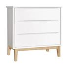 Cômoda Infantil Classic 3 Gavetas Branco Fosco com Pés Madeira Natural - Reller Móveis Cômoda Infantil Classic 3 Gavetas Branco Fosco com Pés Madeira Natural - Reller Móveis