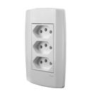 Conjunto 3 tomadas 20A 250V c/espelho 4x2 - Linha Slim MONOBLOCO Ilumi 80124 Conjunto 3 tomadas 20A 250V c/espelho 4x2 - Linha Slim MONOBLOCO Ilumi 80124