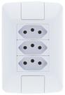 Conjunto 3 Tomadas 2P+T 10A 250 V 4X2 Branco - Aria Conjunto 3 Tomadas 2P+T 10A 250 V 4X2 Branco - Aria
