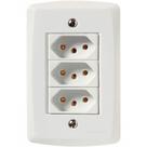 Conjunto 4x2 3 Tomadas 2p+t 10 A 250 V Tramontina Lux2 Branco Conjunto 4x2 3 Tomadas 2p+t 10 A 250 V Tramontina Lux2 Branco