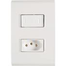 Conjunto 4x2 Com 1 Interruptor Paralelo 10 A 250 V E 1 Tomada 2p+t 10 A 250 V Liz Branco Conjunto 4x2 Com 1 Interruptor Paralelo 10 A 250 V E 1 Tomada 2p+t 10 A 250 V Liz Branco