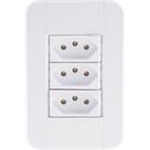 Conjunto 4x2 Com 3 Tomadas 2p+t 10 A 250 V Tramontina Tablet Branco Tramontina Conjunto 4x2 Com 3 Tomadas 2p+t 10 A 250 V Tramontina Tablet Branco Tramontina