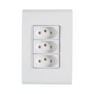 Conjunto 4x2 Com 3 Tomadas 2p+t 20 A 250 V Tramontina Liz Branco Tramontina Conjunto 4x2 Com 3 Tomadas 2p+t 20 A 250 V Tramontina Liz Branco Tramontina