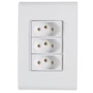 Conjunto 4x2 com 3 Tomadas 2P+T 20A Branco LIZ TRAMONTINA Conjunto 4x2 com 3 Tomadas 2P+T 20A Branco LIZ TRAMONTINA
