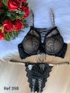 Conjunto Amélia com detalhes em cetim Conjunto Amélia com detalhes em cetim
