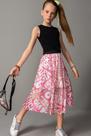 Conjunto blusa cropped e saia midi
