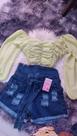 Conjunto blusinha e shorts jeans femenino shee