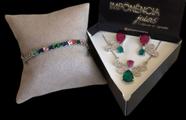 Conjunto brinco, colar e pulseira em zircônias coloridas Conjunto brinco, colar e pulseira em zircônias coloridas