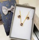 Conjunto brincos e colar dourado com pedra