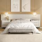 Conjunto Cabeceira Queen com 2 Mesas de Cabeceira 320cm