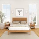 Conjunto Cama Casal com 2 Mesas de Cabeceira Oiti CabeCasa MadeiraOriginals