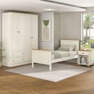 Conjunto Cama Solteiro, Guarda-Roupa 4 Portas e 1 Mesa de Cabeceira Ananda CabeCasa MadeiraOriginals Conjunto Cama Solteiro, Guarda-Roupa 4 Portas e 1 Mesa de Cabeceira Ananda CabeCasa MadeiraOriginals