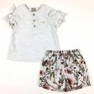 Conjunto carinhoso com babado