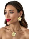 Conjunto Colar + Brincos Design Flor Elegante Folheado Ouro 18k Conjunto Colar + Brincos Design Flor Elegante Folheado Ouro 18k