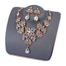 Conjunto Colar e Brincos Elegantes Brillho Gota Luxo Dourado -