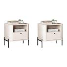 Conjunto com 2 Mesas de Cabeceira Curva Gaveta 1 Nicho Pés e Puxadores em Metal 45cm Tucupí Bege Off White/Preto Conjunto com 2 Mesas de Cabeceira Curva Gaveta 1 Nicho Pés e Puxadores em Metal 45cm Tucupí Bege Off White/Preto