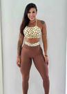 Conjunto com Legging Brocada Marrom e Top Animal Print de detalhe nas Costas e com Zero Transparência Conjunto com Legging Brocada Marrom e Top Animal Print de detalhe nas Costas e com Zero Transparência