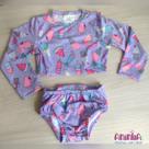 Conjunto com proteção solar infantil