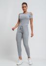 Conjunto Comfy Com Blusa Ombro Vazado e Jogger Canelada Mescla Salvatore Conjunto Comfy Com Blusa Ombro Vazado e Jogger Canelada Mescla Salvatore