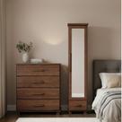 Conjunto Cômoda 4 Gavetas + Sapateira com Espelho - 100% Madeira Maciça - Linha Ouro Conjunto Cômoda 4 Gavetas + Sapateira com Espelho - 100% Madeira Maciça - Linha Ouro