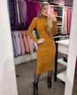 Conjunto ( cropped e saia midi )