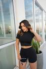 Conjunto cropped gola alta e short cos alto tl preto