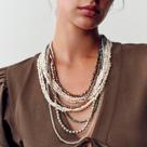 Conjunto de 2 colares de miçangas e pérolas