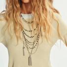Conjunto de 3 colares com miçangas metalicas