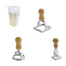Conjunto de 3 cortadores para massas com Copo medidor 500ml Conjunto de 3 cortadores para massas com Copo medidor 500ml