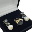 Conjunto De Anel E Brincos Com Pedras E Pérolas Banho De Ouro 18k 371 722