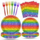 Conjunto de artigos para festa Kafolix 100 peças com pratos e garfos arco-íris Conjunto de artigos para festa Kafolix 100 peças com pratos e garfos arco-íris