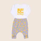 Conjunto de Bebê com Body Manga Longa e Calça Saruel - Be Kind Amarelo Conjunto de Bebê com Body Manga Longa e Calça Saruel - Be Kind Amarelo