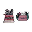 Conjunto De Broches De Esmalte De Halloween: Esqueleto De Terror, Borboleta, Cão Fofo, Gato, Vinho