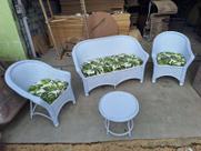 Conjunto de Cadeiras Brancas Com Almofadas Varanda Fibras