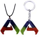 Conjunto de chaveiros e colares com o logotipo do jogo Ark: Survival Evolved
