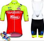 Conjunto de Ciclismo masculino de Proteção UV50+ e antibacteriana para uso em qualquer época do ano. Conjunto de Ciclismo masculino de Proteção UV50+ e antibacteriana para uso em qualquer época do ano.