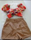conjunto de cropped com short TAM M Croped Colorido e Shorts Marrom